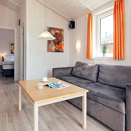 4 Person In Hébergement de vacances Grömitz